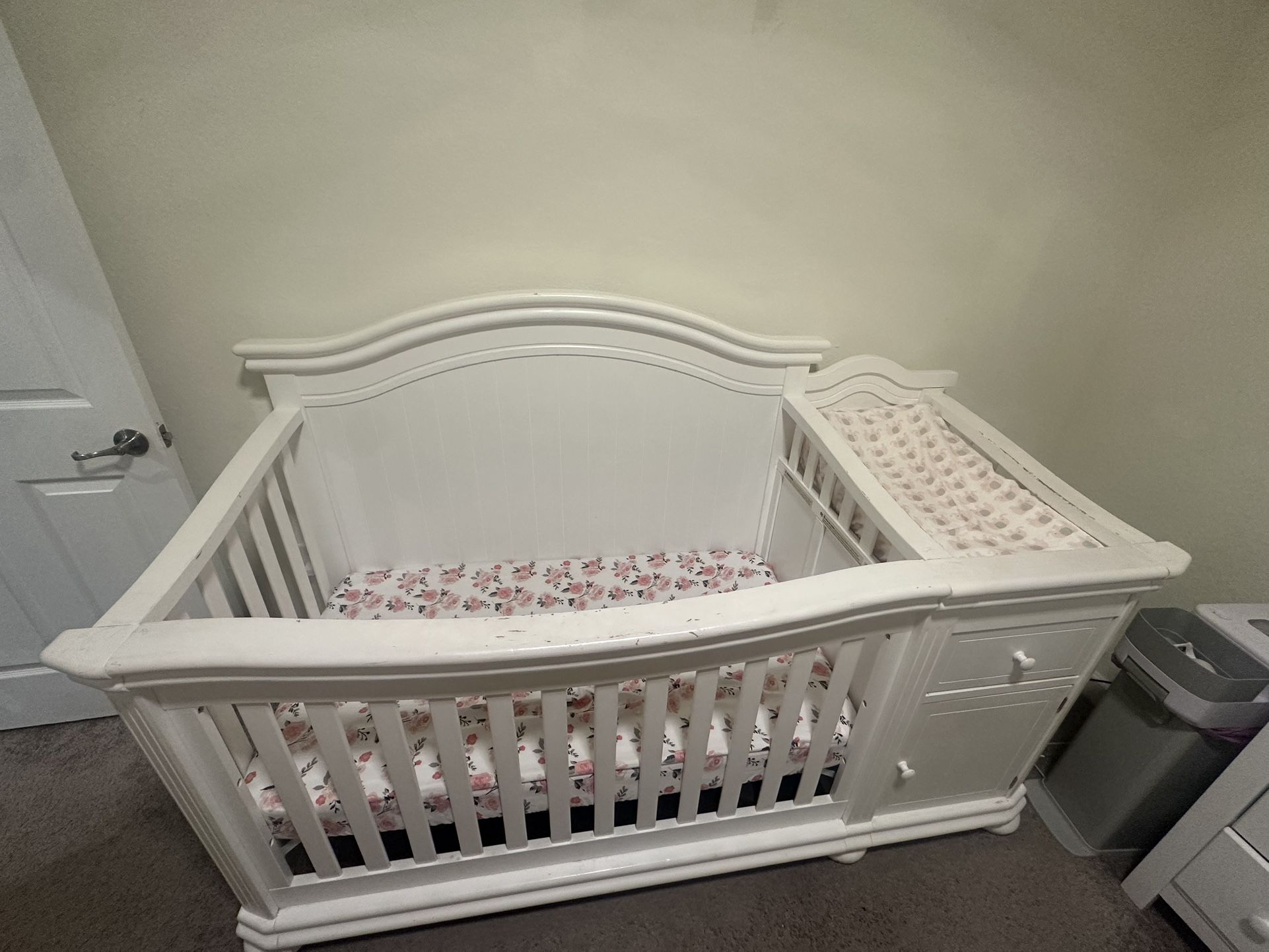 Hardwood Baby Crib With Changing Table
