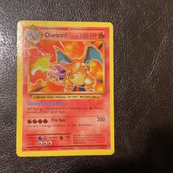 Charzard Pokémon Card