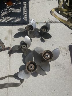 Different size propellers
