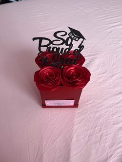 Graduation box arrangement