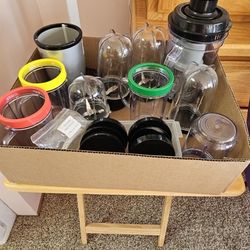 COMPLETE SET - MAGIC BULLET BLENDER 