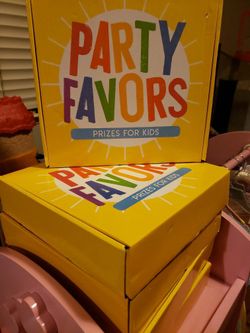 Christmas Party Favors 100 Pieces $20 Each Box