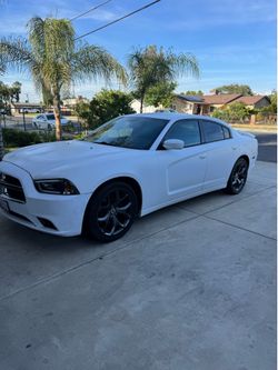 2014 dodge charger HEMI