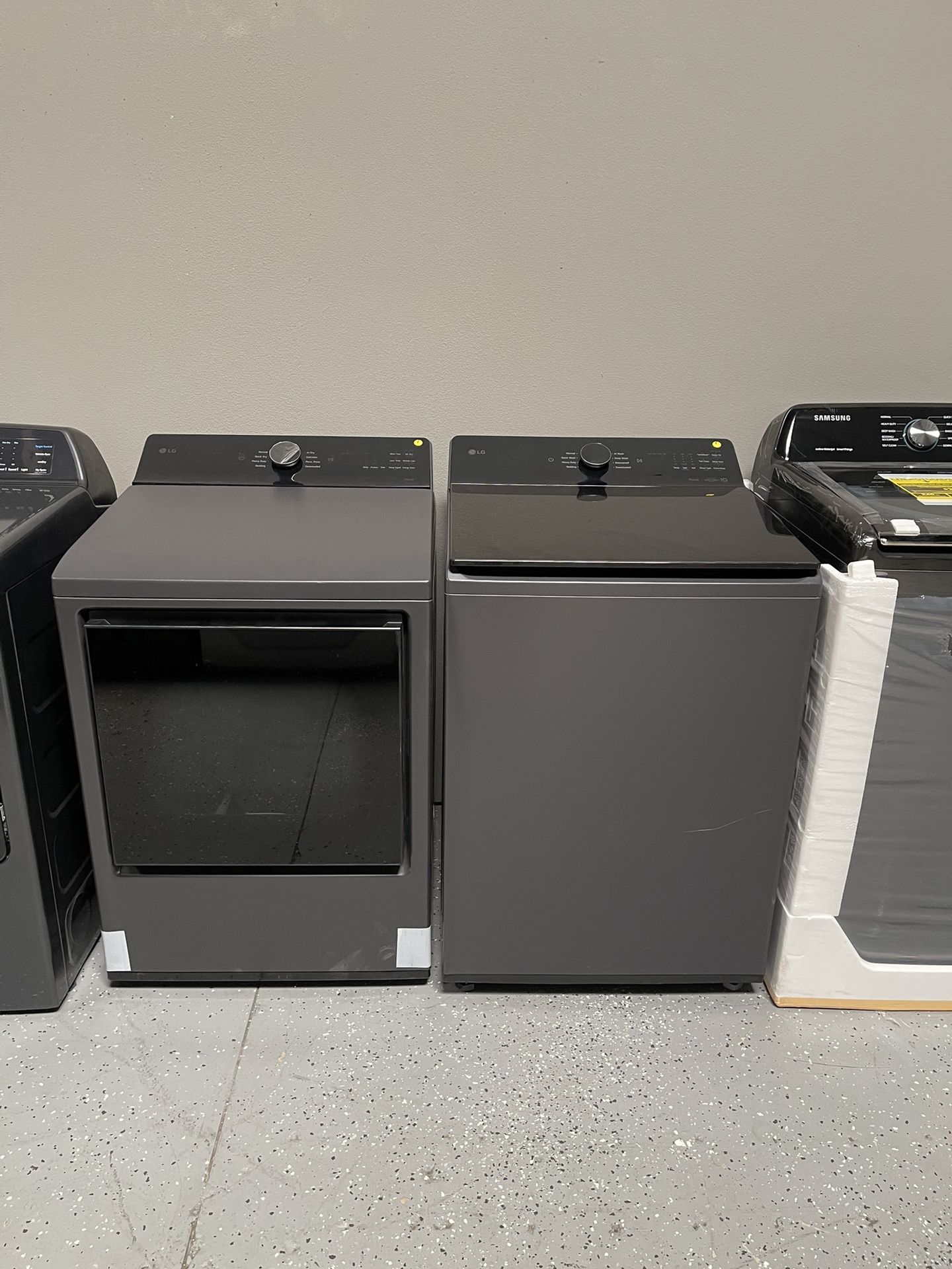 LG Washing Machines - Top load - Gas Dryer