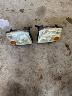 Luces originales de una 2002 Nissan Frontier