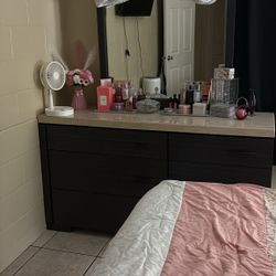 NIGHTSTAND - DRESSER - MIRROR