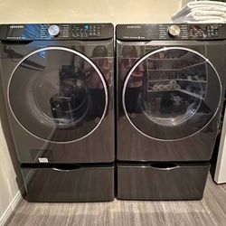 Samsung Washer & Dryer w/Pedestals