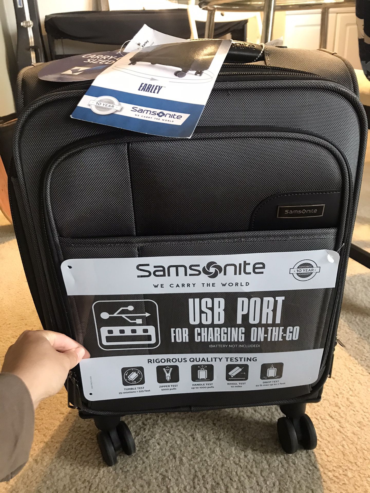 Samsonite Carry-on Luggage 19”