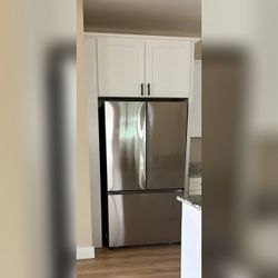 Stainless Steel Bottom Freezer Refrigerator with Ice Maker - New - Cleveland, TN