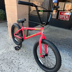 GT Performer Dirtlip BMX Bike