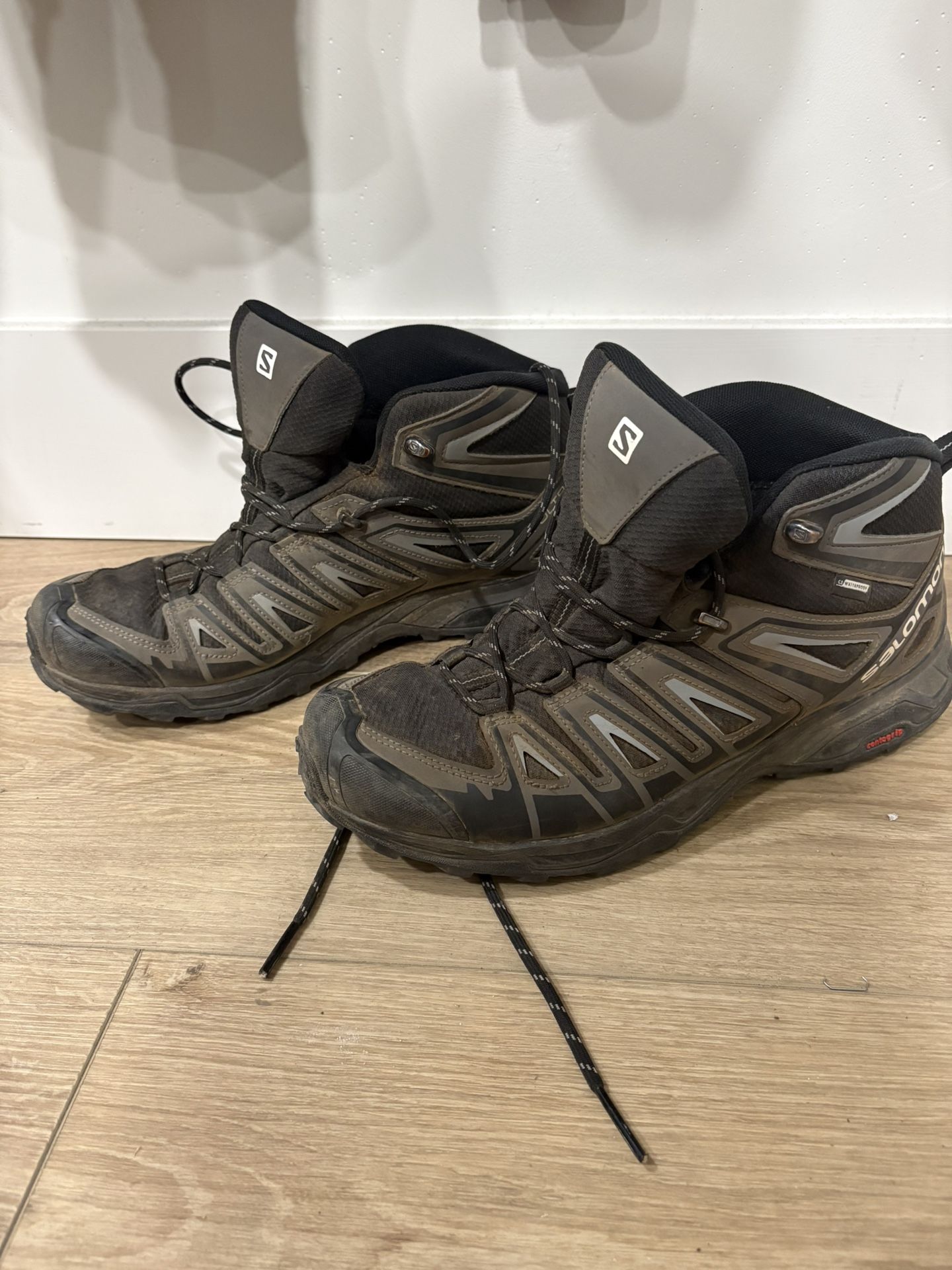 Mens Salomon X Ultra Pioneer Hiking Boots Sz11