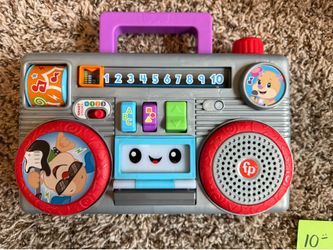 Fisher-Price Laugh & Learn Busy Boombox, Retro-Inspired Musical Infant Activity Toy with Learning Content for Baby and Toddlers