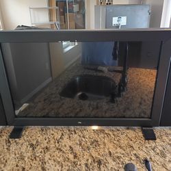 ELO Gaming 32 Inches Monitor Untested Few Years Back Was Functioning $2600.00