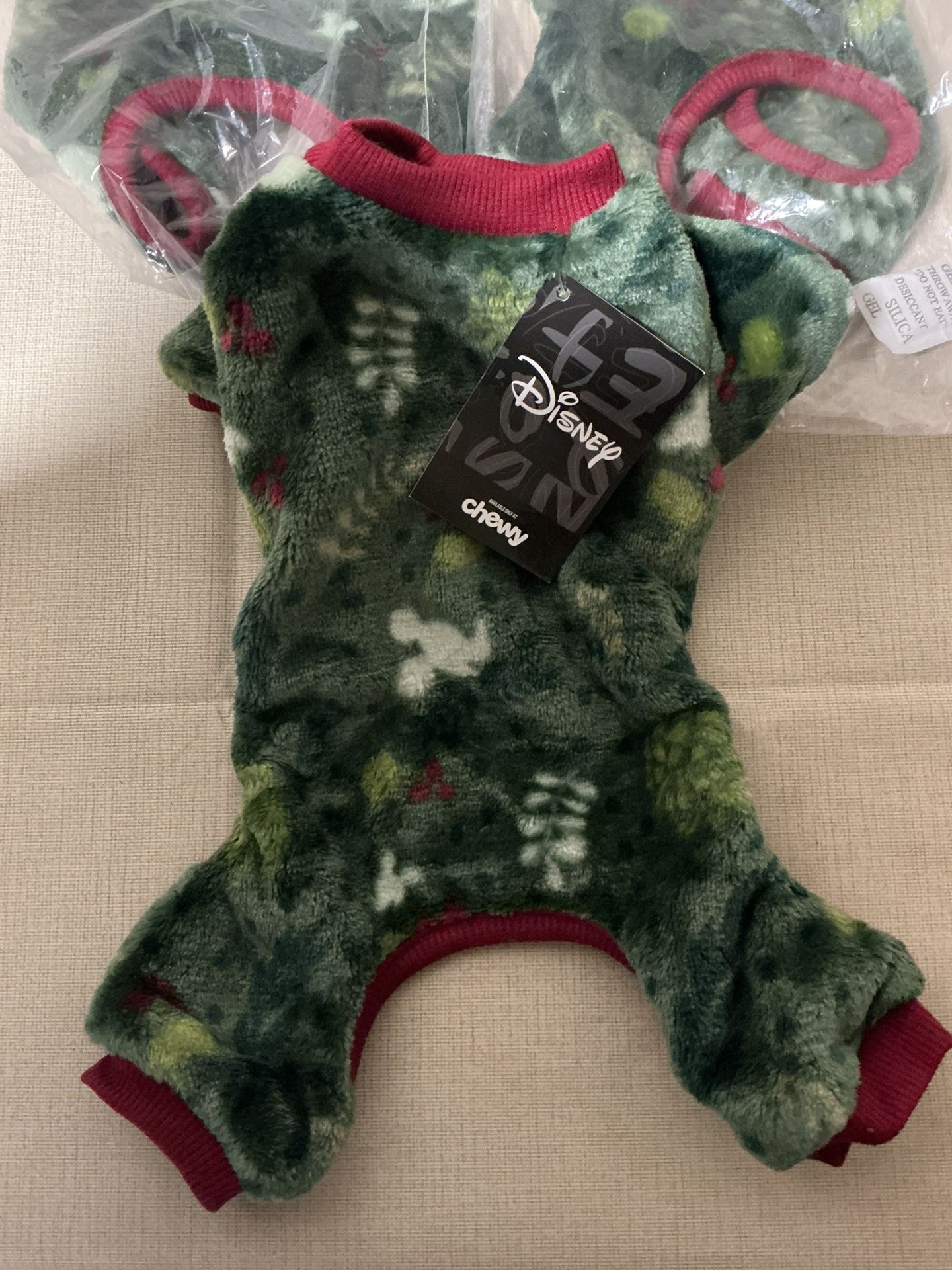 Disney. Mickey Mouse Holiday Pajama. X Small.