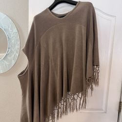 Women’s Off The Shoulder Knit Poncho 