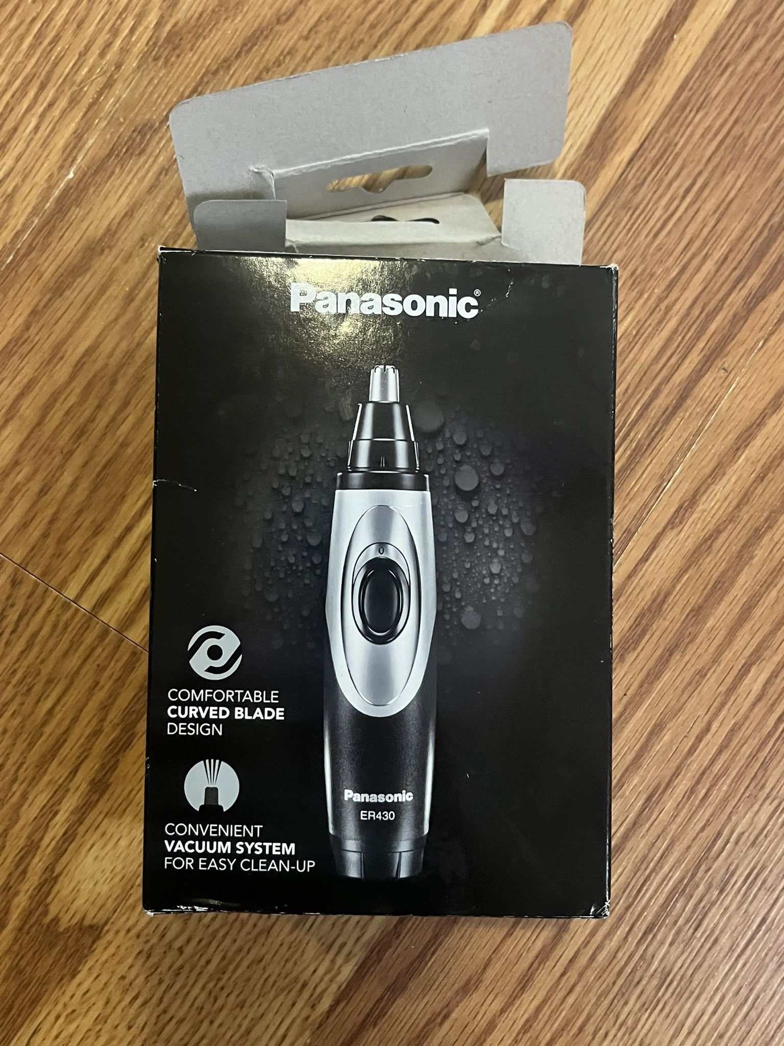 Panasonic ER430K Nose, Ear and Facial Hair Trimmer Wet/Dry with Vacuum Cleaning System