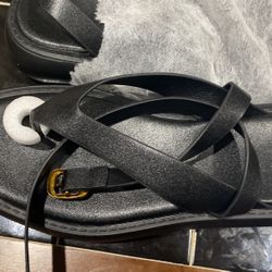 Woman’s Sandles  Size 11 Or 12