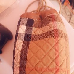 Burberry Pouch 