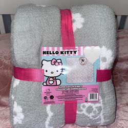 Hello Kitty Full/Queen Blanket 🤍