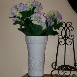 White Vase by Deartis Crafted