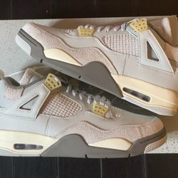 Jordan 4 Retro SE Craft Photon Dust