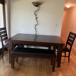 BEAUTIFUL LAKE TAHOE SOLID WOOD TABLE