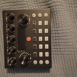 Squarock V8S Sound Card Podcast Equipment Controller Mixer.