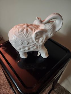 Elephant statue