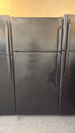 GE Refrigerator