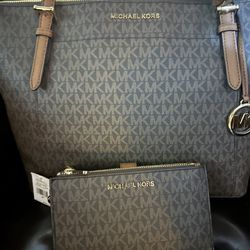 Michael Kors Purse With Wallet