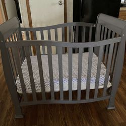 Mid Size Crib