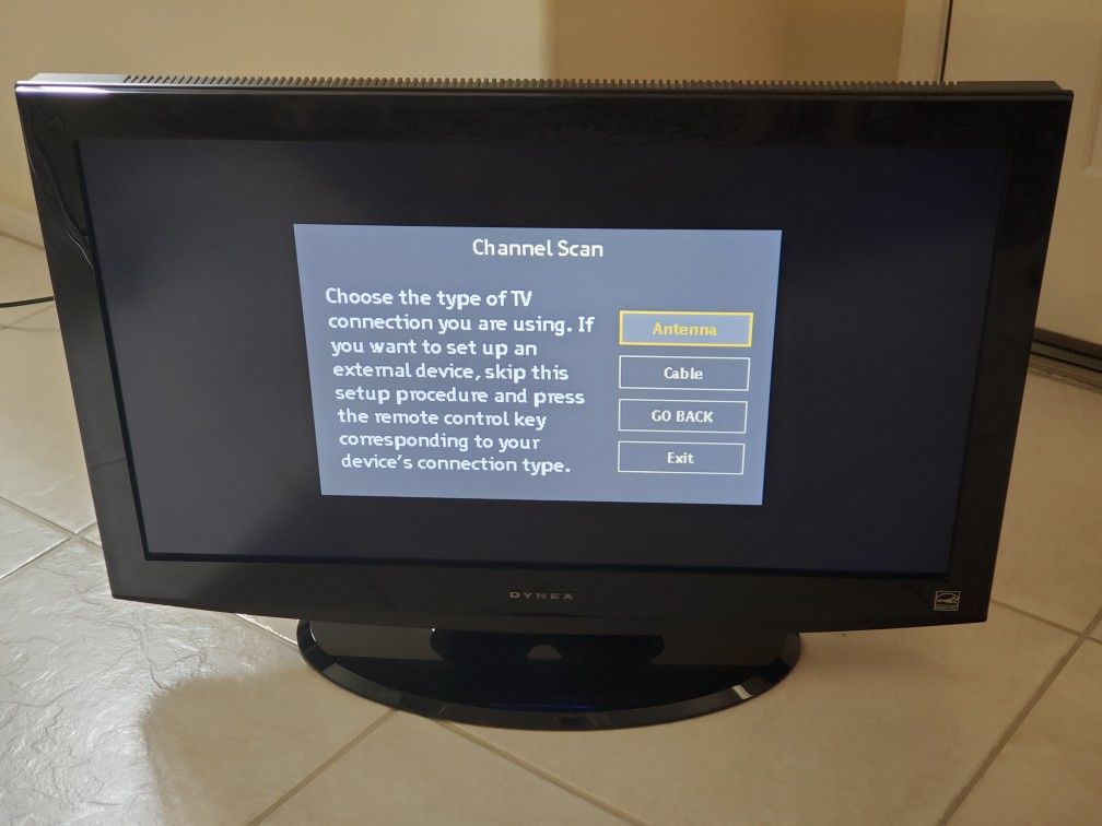 Dynex LCD TV, Model: DX 321 10A,32 Inches