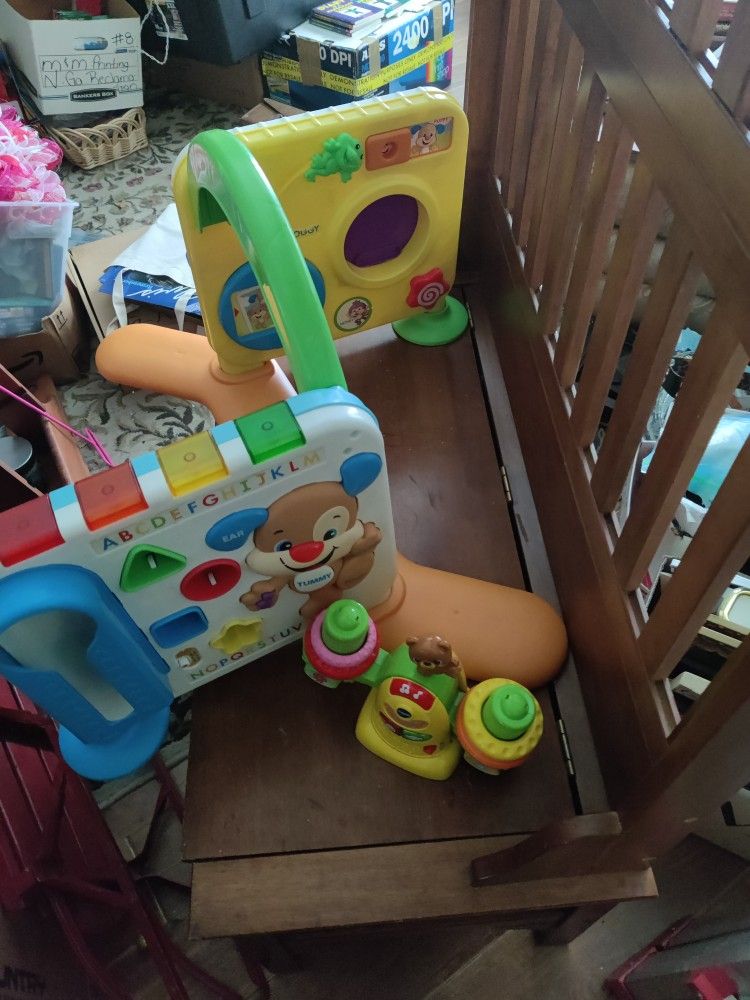 2 Baby activity toys Both work