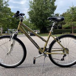 Beautiful Gold Aluminum Hardtail DiamondBack Mountain Bike, 18” Frame, 26” Wheels, 21 Speed