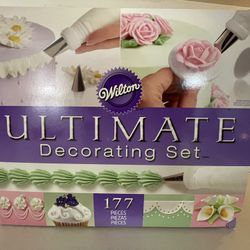 Wilton Ultimate Cake Decorating Set 177 Pieces
