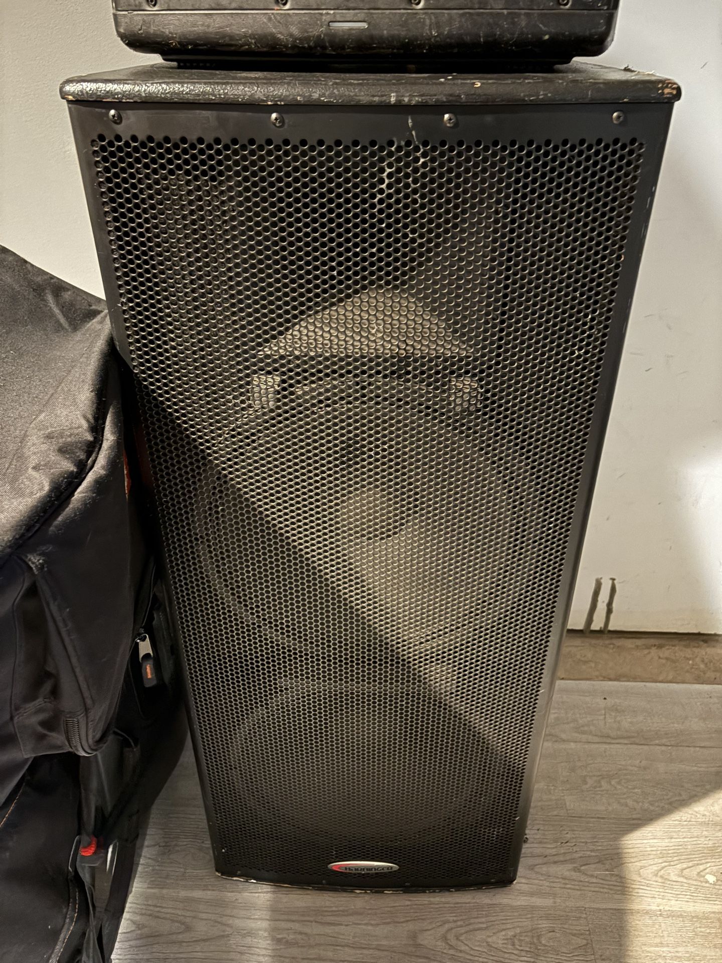 Harbinger Hp215