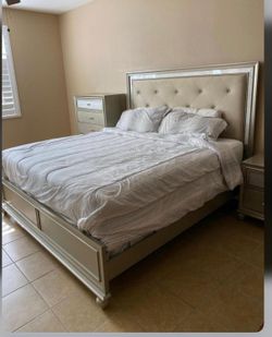 King size bed set
