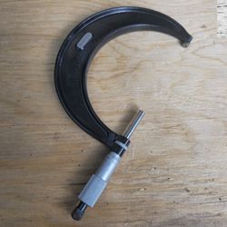 Micrometer Starrett Micro Meter T436XRL-5 Inch 4-5" Outside Micrometer w Ratchet Stop T436.1XRL-5
