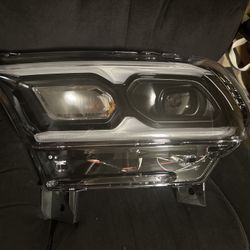 2021-2023 Durango Headlight (Passenger)