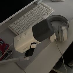 fifine microphone with low profile boom arm