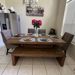 Wood dinner table set