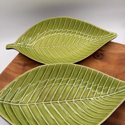 Two Green Leaf Decorative Serving Plate / Bowl