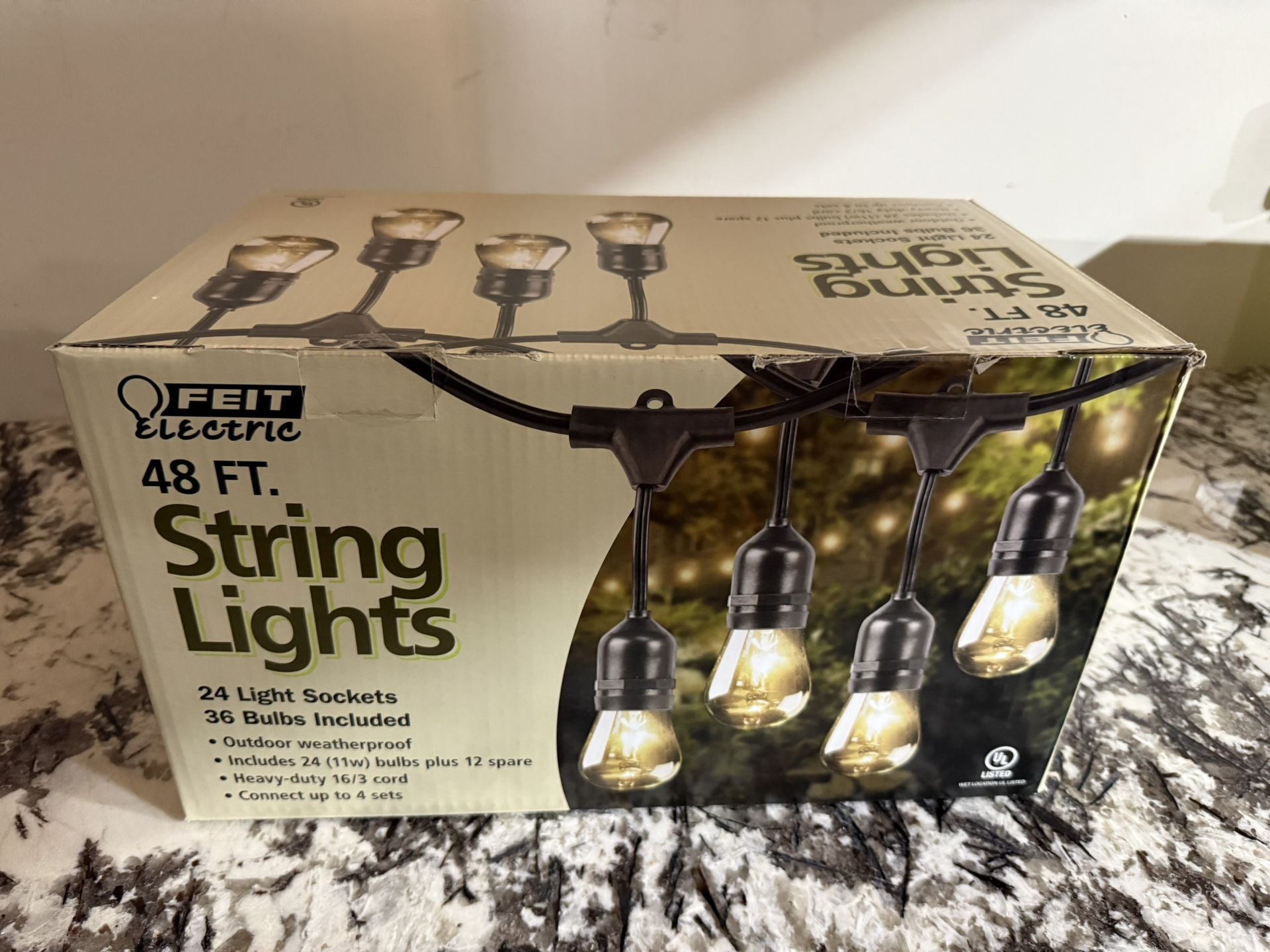 INCANDESCENT 48 Ft, 24 Socket String Lights (36 Bulbs)