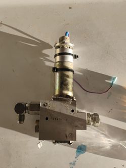 Square dump lowrider hydraulics