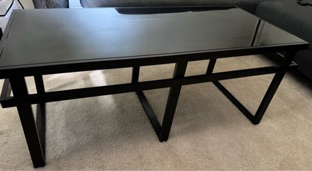 Signature Design by Ashley Laney Contemporary 3-Piece Table Set, Includes Coffee Table and 2 End Tables