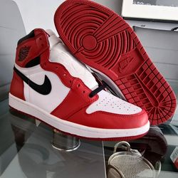 Jordan 1 High OG Chicago Size 10.5 Brand New 