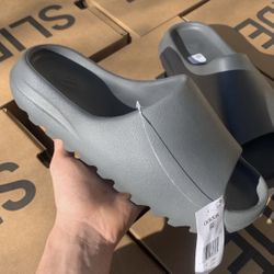 Yeezy Slides 