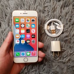 iPhone 8 - UNLOCKED - Like New 