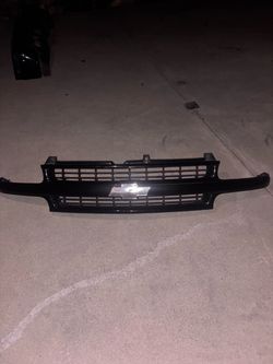 99-02 Chevy Silverado black grill and bumper