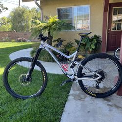 2019 Commencal Meta 29